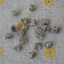 100 Pcs Silver Plated Flower Bead Caps Findings Filigree Flower Cup Shape 7mm Silver Bead Caps For Diy Jewelry Making SM6