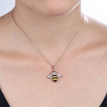 Cute Solid Little Bee Pendant Animal Necklace for Women 18K Rose Gold Plated Jewelry SM6