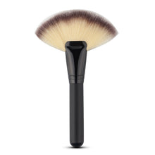 New Pro Fan Shape Blush Make Up Brushes Tool Face Powder Soft Foundation Blending Cosmetic Brusher Pincel Maquiagem SM6