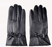 2016 Winter Women Girl Luxurious PU Leather Winter Super Warm Gloves Cashmere Bow Women Warm Out Work Gloves Gants Homme#697 SM6