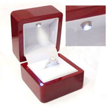 6*6 5 *5cm LED Jewelry Box Wedding Ring Box Case With LED Light Jewelry Display Ring Storage Box Red Color SM6