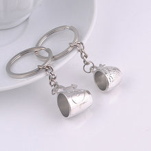Creative 2Pcs Pair Romantic Couple Cups Keychain for Lovers Metal Keychain Wedding Gifts  SM6