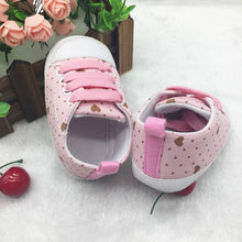 Cute Love Polka Dot Print Crib Shoes Boys Girls Laces Up Anti-Slip Sneaker SM6
