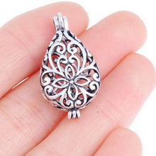 Glow In The Dark Locket Silver Hollow Glowing Stone Pendant Luminous Statement Chocker Pendants Necklace For Women SM6