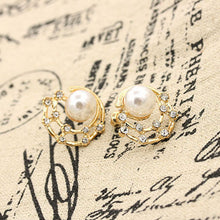 Gold Plated Starry Sky Women Shining Crystal Shell Simulated Pearl Round Stud Earrings  Pearl Earrings SM6