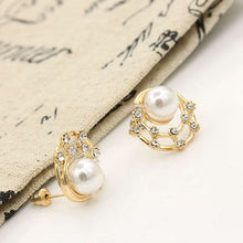 Gold Plated Starry Sky Women Shining Crystal Shell Simulated Pearl Round Stud Earrings  Pearl Earrings SM6
