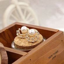Gold Plated Starry Sky Women Shining Crystal Shell Simulated Pearl Round Stud Earrings  Pearl Earrings SM6
