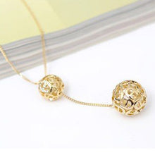 Classic Crystal Hollow Out Two Ball Rhinestone a Long Section of High Texture Flash Spher 18K Gold Plated Necklace SM6