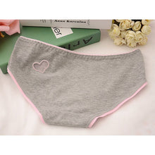 Ladies Cute Heart Shaped Panties Lovely Sexy Hollow Out Pink Underwear Women Low Waist Panties Cotton Briefs PY3 SM6