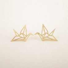 Cute Origami Crane Stud Earrings Lovely Hollowed Ear Studs Chic Birds Earrings Korean Pendientes Women Jewelry SM6