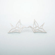 Cute Origami Crane Stud Earrings Lovely Hollowed Ear Studs Chic Birds Earrings Korean Pendientes Women Jewelry SM6