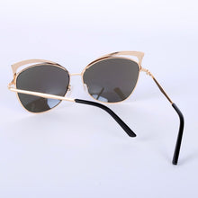 Women Metal Frame Sexy Cat Eye Sunglasses Coating Vintage Sun Glasses Oculos de grau Femininos UV400 LY6 SM6